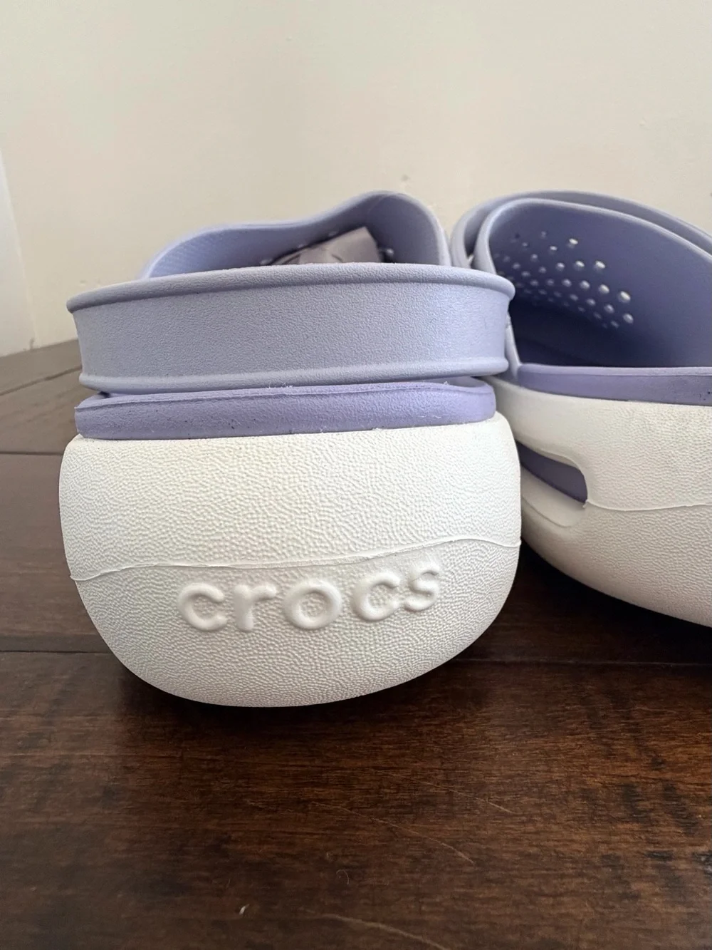 CROCS inmotion clogs